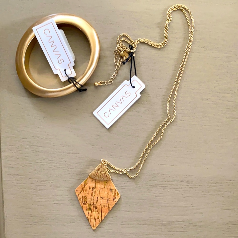 Bangle and necklace set